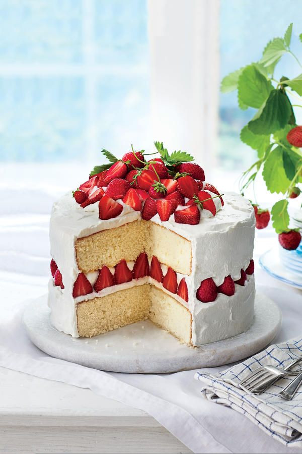 Strawberry Filling For Wedding Cake
 Best 25 Dream cake ideas on Pinterest