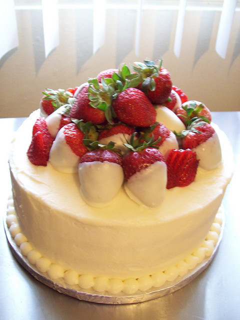 Strawberry Filling For Wedding Cake
 Strawberry Wedding Cake Filling Recipes Bing images