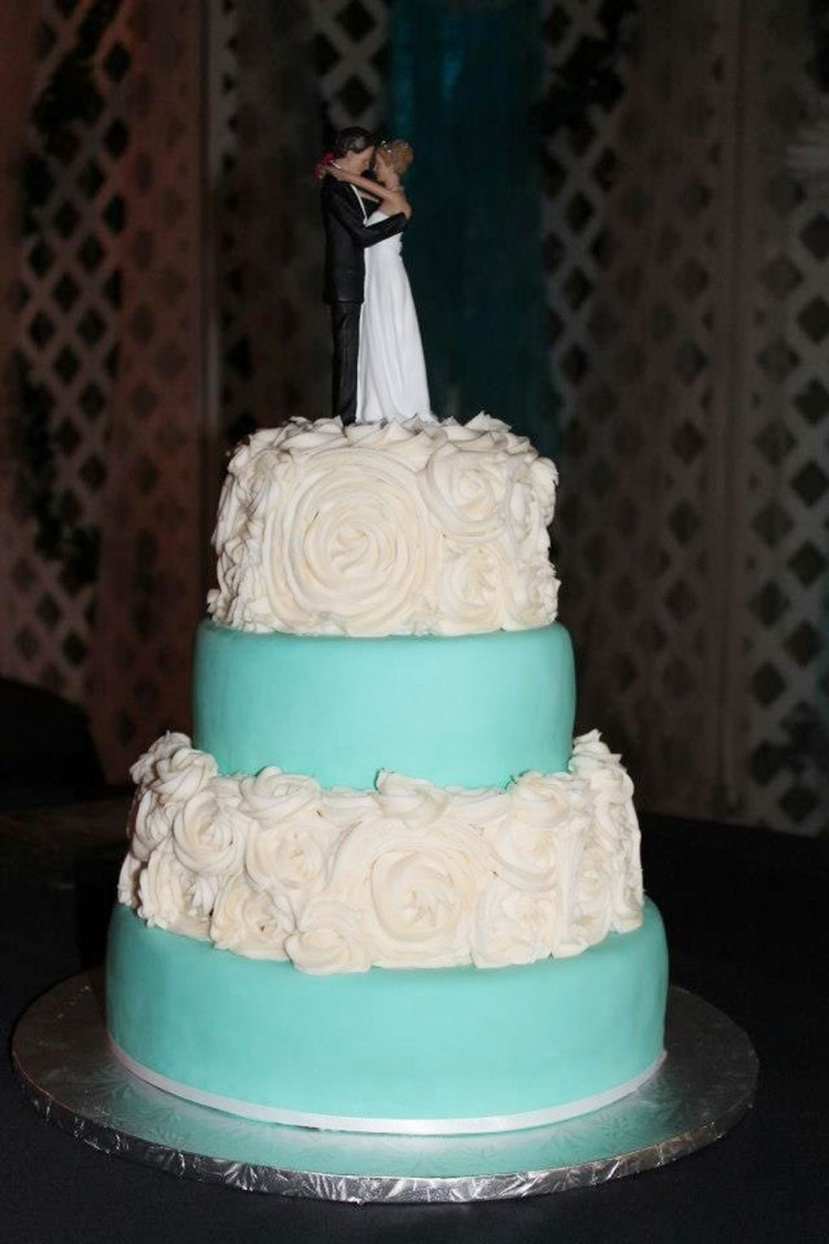 Strawberry Filling For Wedding Cake
 Wedding Cake With Strawberry Filling Wedding Cake Cake