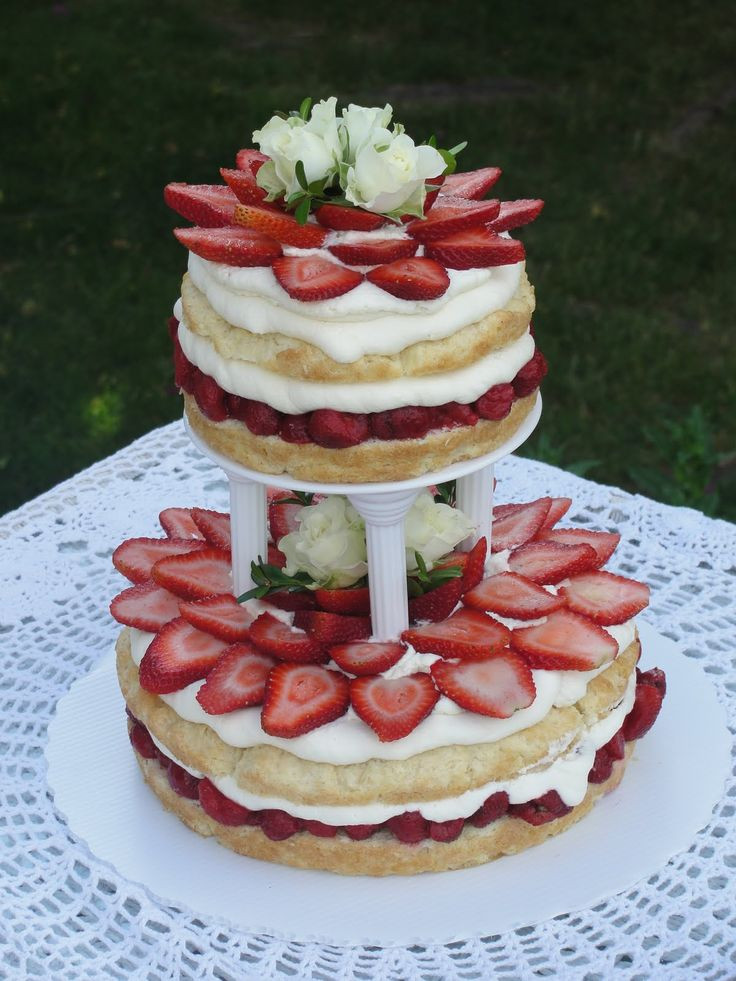 Strawberry Shortcake Wedding Cake
 1000 images about wedding cake with berries on Pinterest