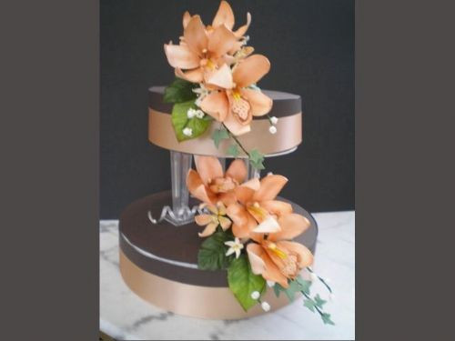 Sugarcraft Flowers For Wedding Cakes
 Ann s Sugarcraft Heaven Wedding Florist in West Park