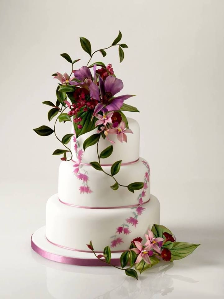 Sugarcraft Flowers For Wedding Cakes
 17 Best images about HAPPY BIRTHDAY & CAKES on Pinterest