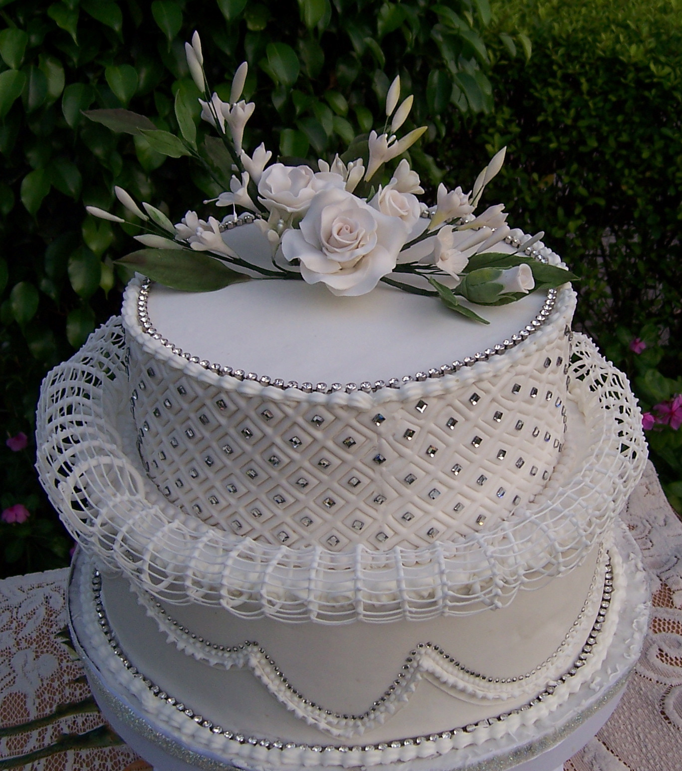 Sugarcraft Flowers Wedding Cakes
 Royal Icing