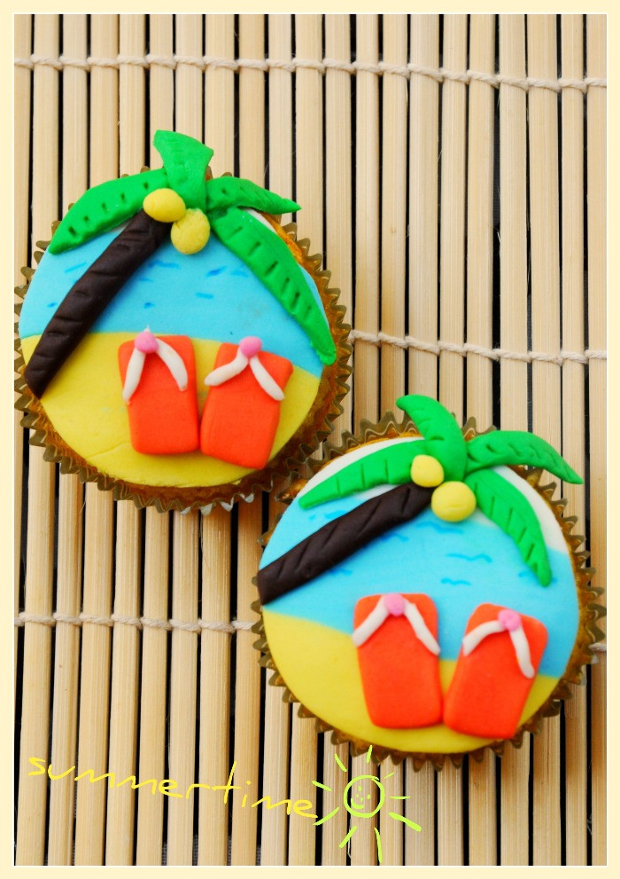 Summer Cupcakes Ideas
 DIY Beach Summer Party Cupcakes Party Ideas