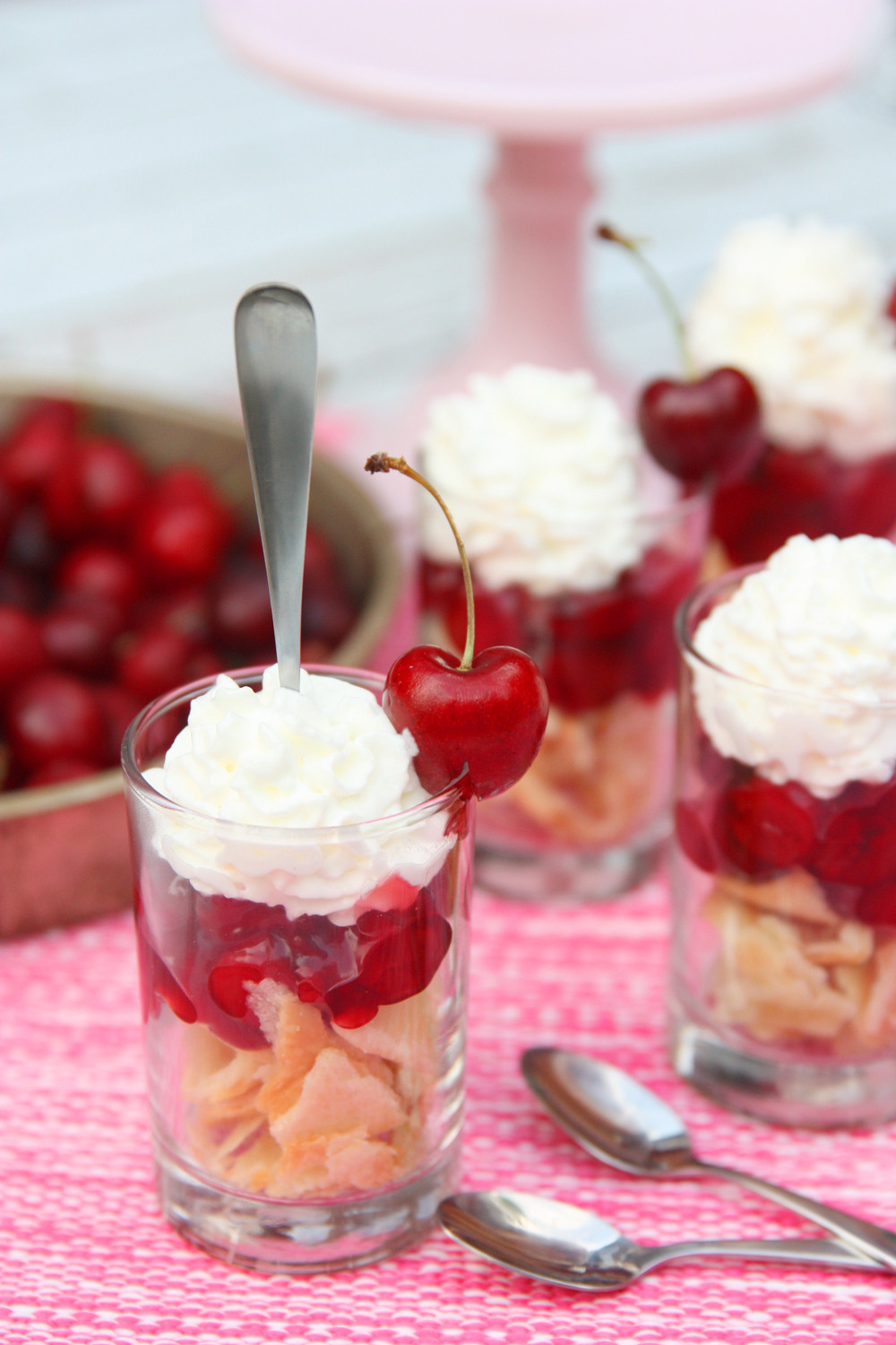 Summer Dessert Ideas
 Summer Treat Cherry Pie Parfaits