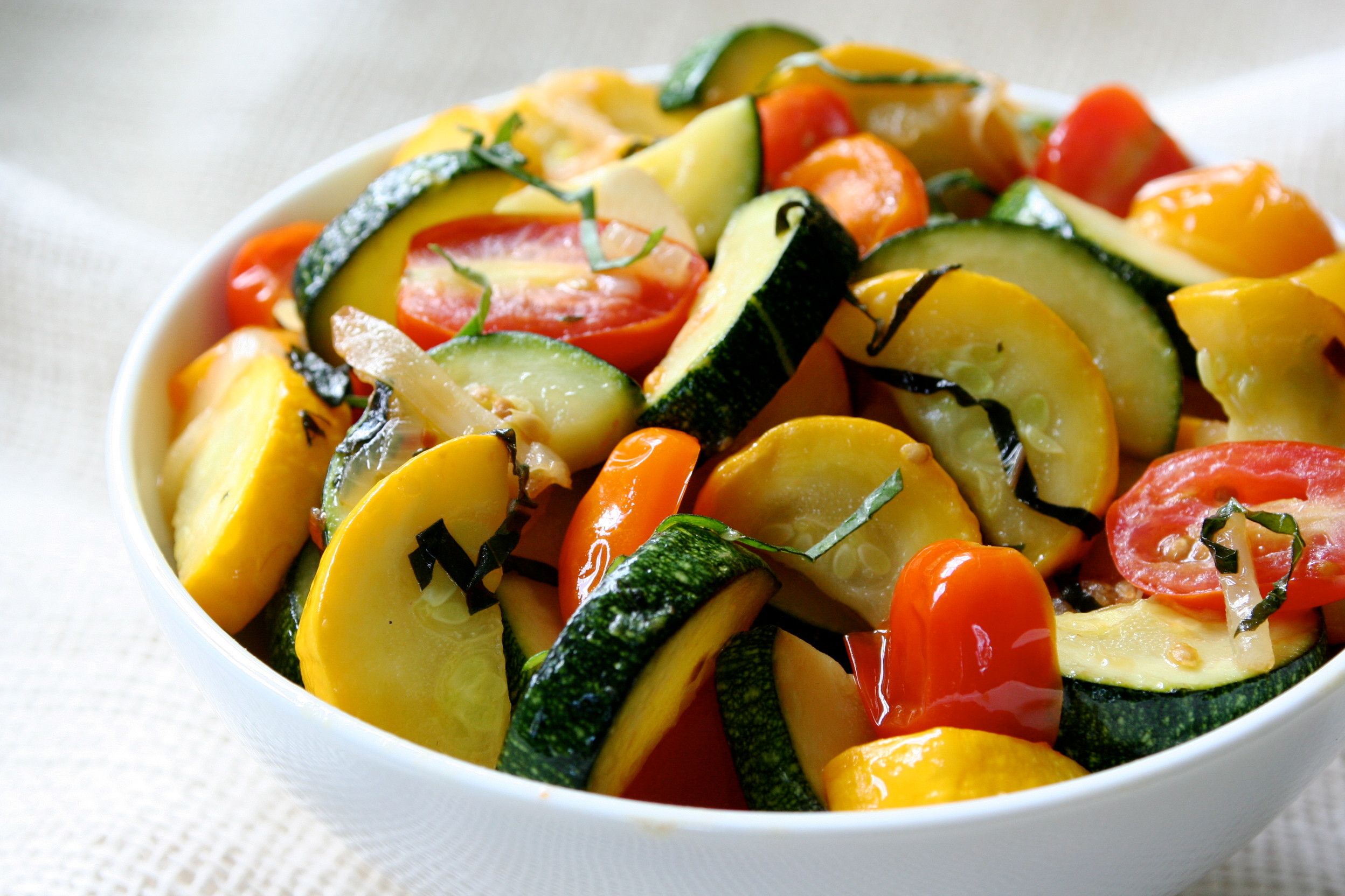 Summer Squash Recipes
 Sautéed Summer Squash with Wilted Cherry Tomatoes Pots