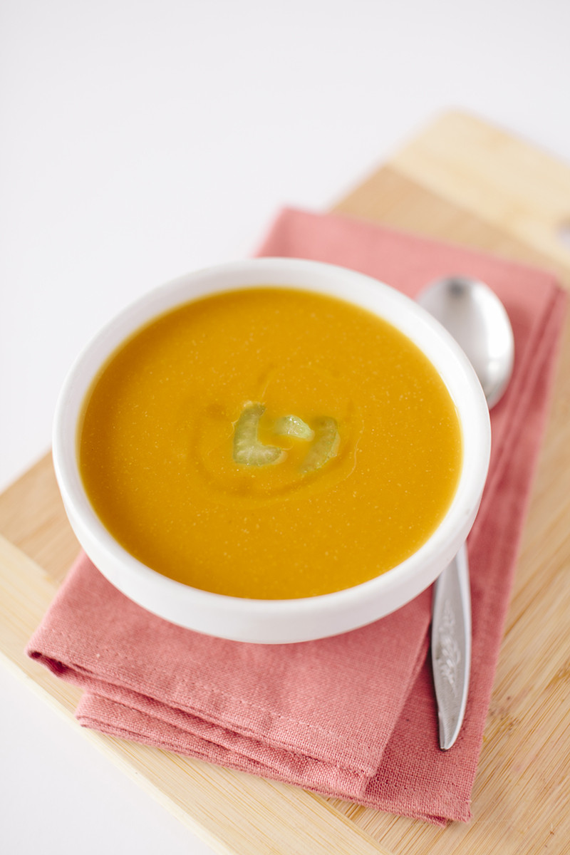 Summer Squash Soup
 summer squash soup Simone Anne graphy