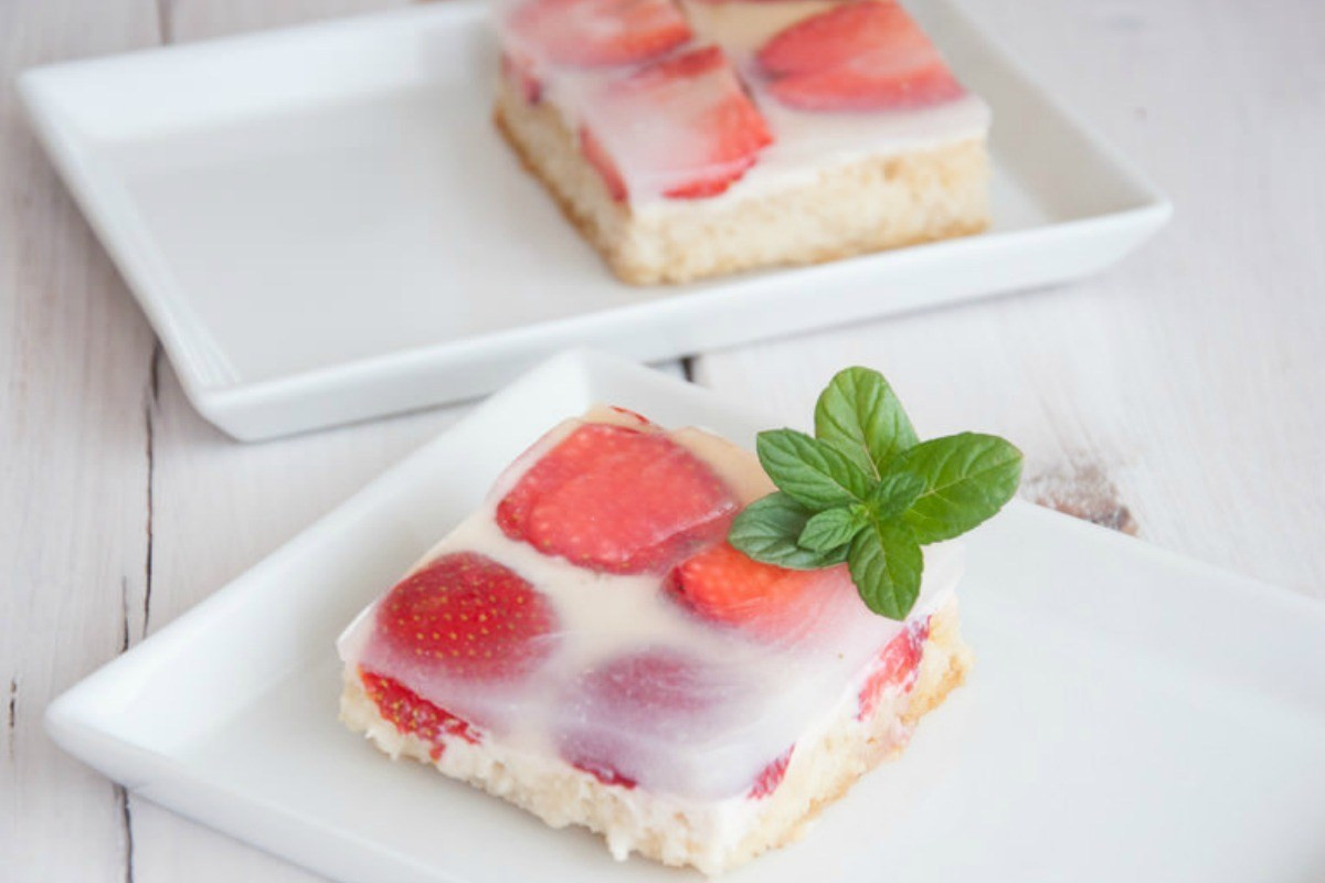 Summer Strawberry Cake
 15 Cool Strawberry Desserts You Have to Have This Summer