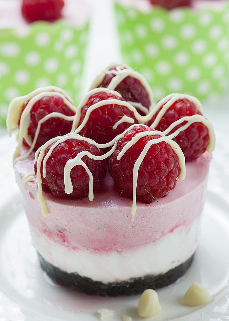 Summer Time Desserts
 No Bake Mini Raspberry Cheesecakes with Oreo Crust OMG