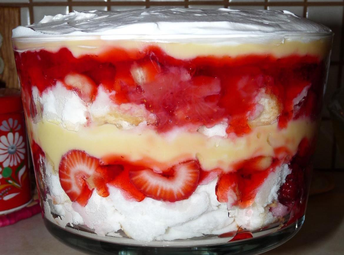 Summer Trifle Desserts
 Simple Summer Trifle Recipe