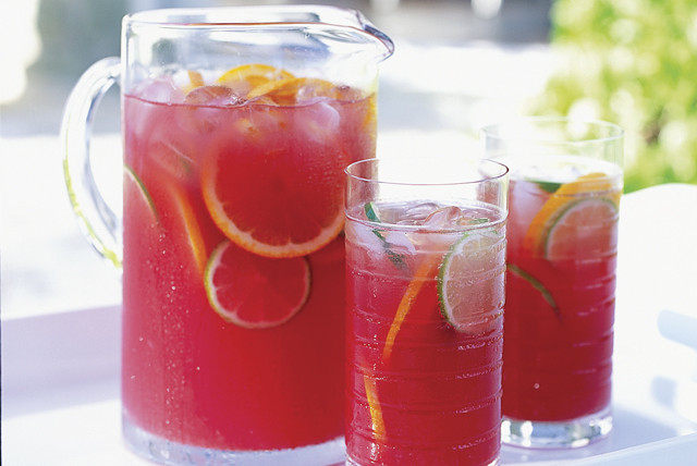 Summer Vodka Drinks For A Crowd
 Cheers 33 Perfect Party Punch Recipes and Drinks For a