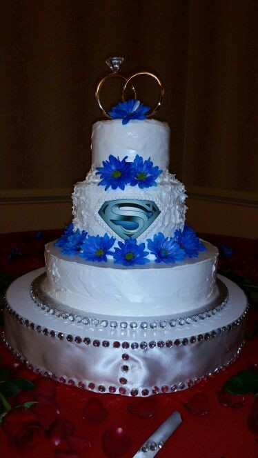 Superman Wedding Cakes
 1000 ideas about Superman Cake Topper on Pinterest