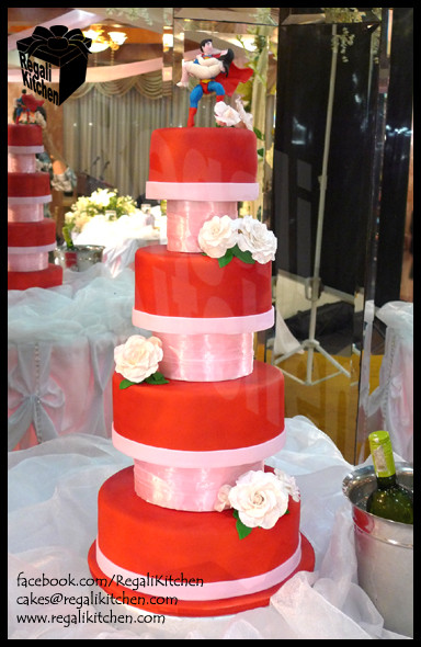 Superman Wedding Cakes
 Red and Pink Superman Wedding Cake