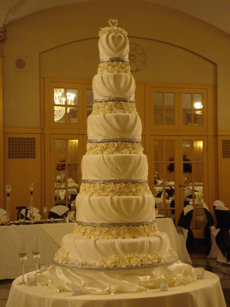 Tall Wedding Cakes
 71 best images about Tall Wedding Cakes on Pinterest