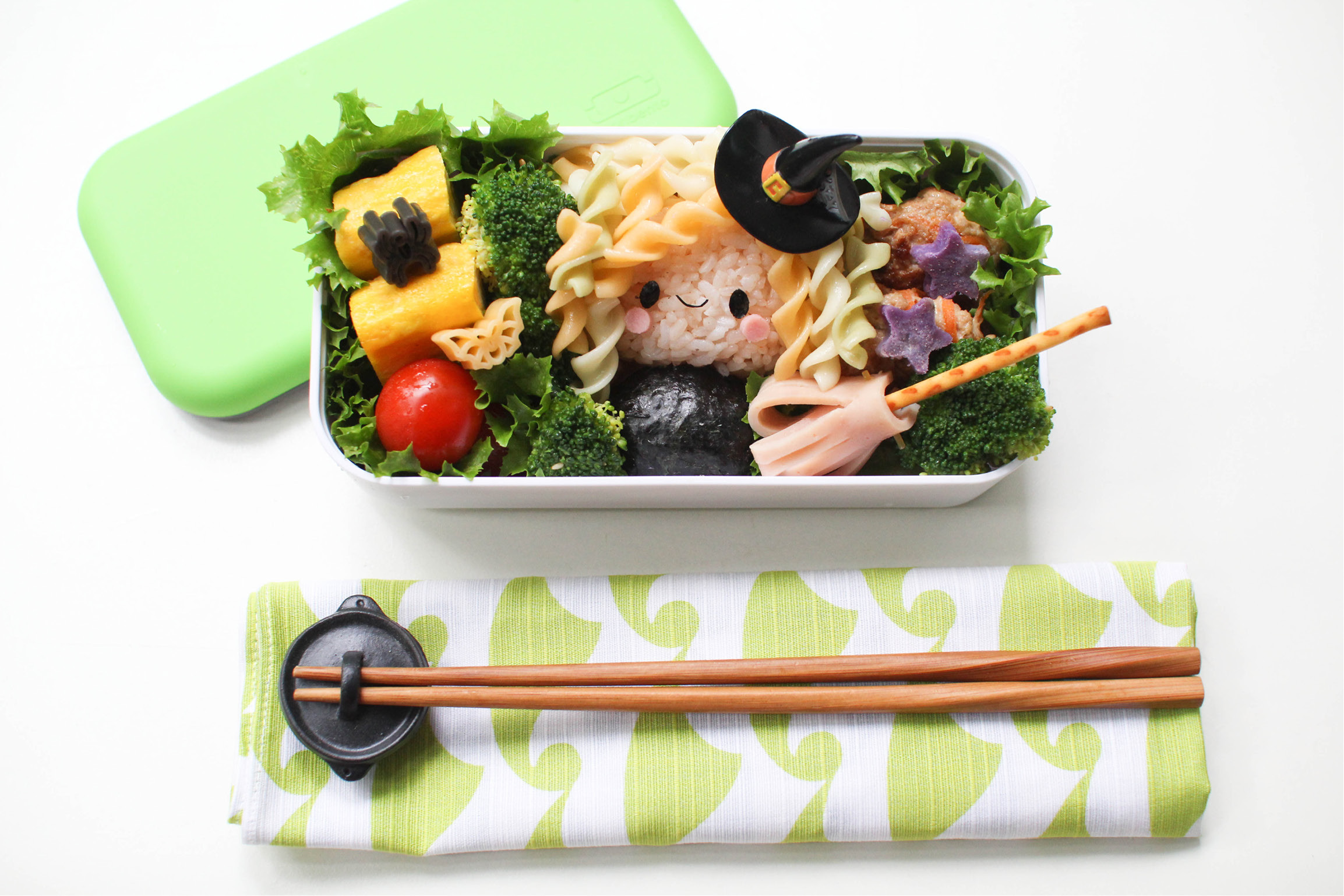 Tasty Healthy Lunches
 Healthy Tasty brown bag and bento lunches kids can make