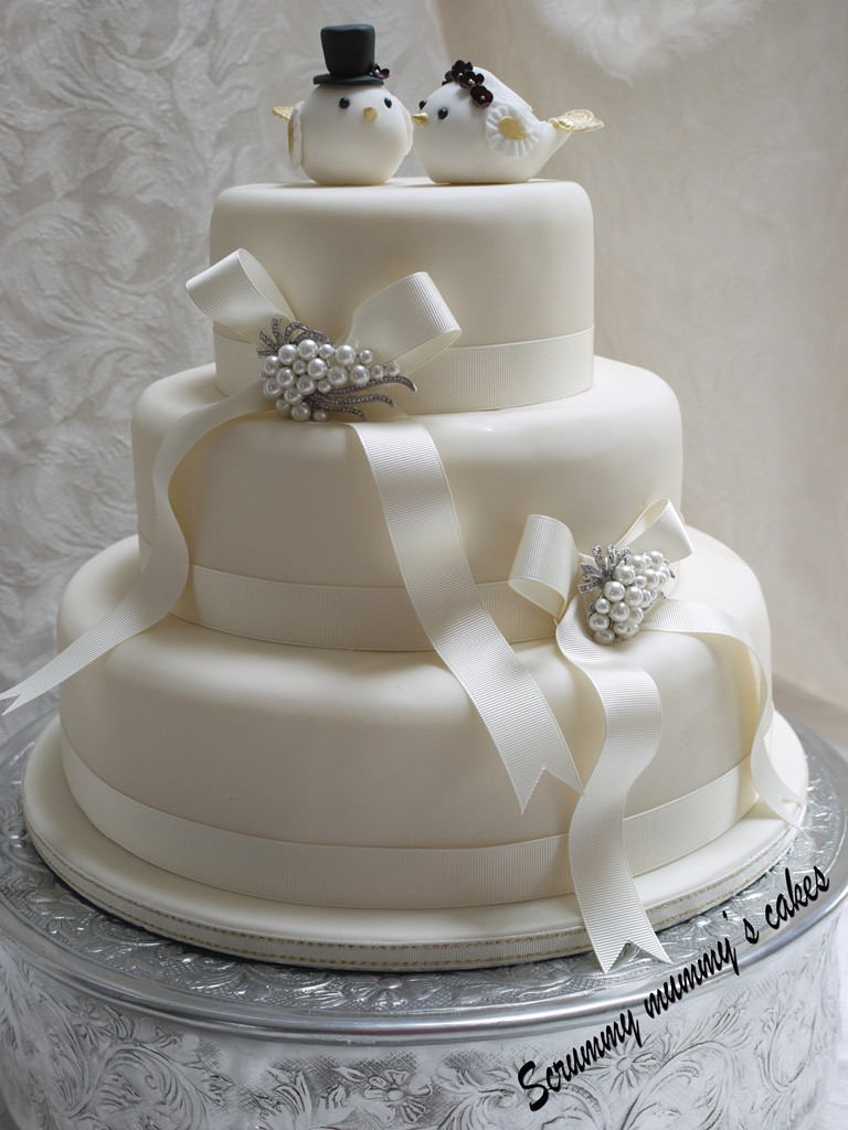 Tier Wedding Cakes
 Scrummy Mummy s Cakes Lovebirds 3 Tier Wedding Cake