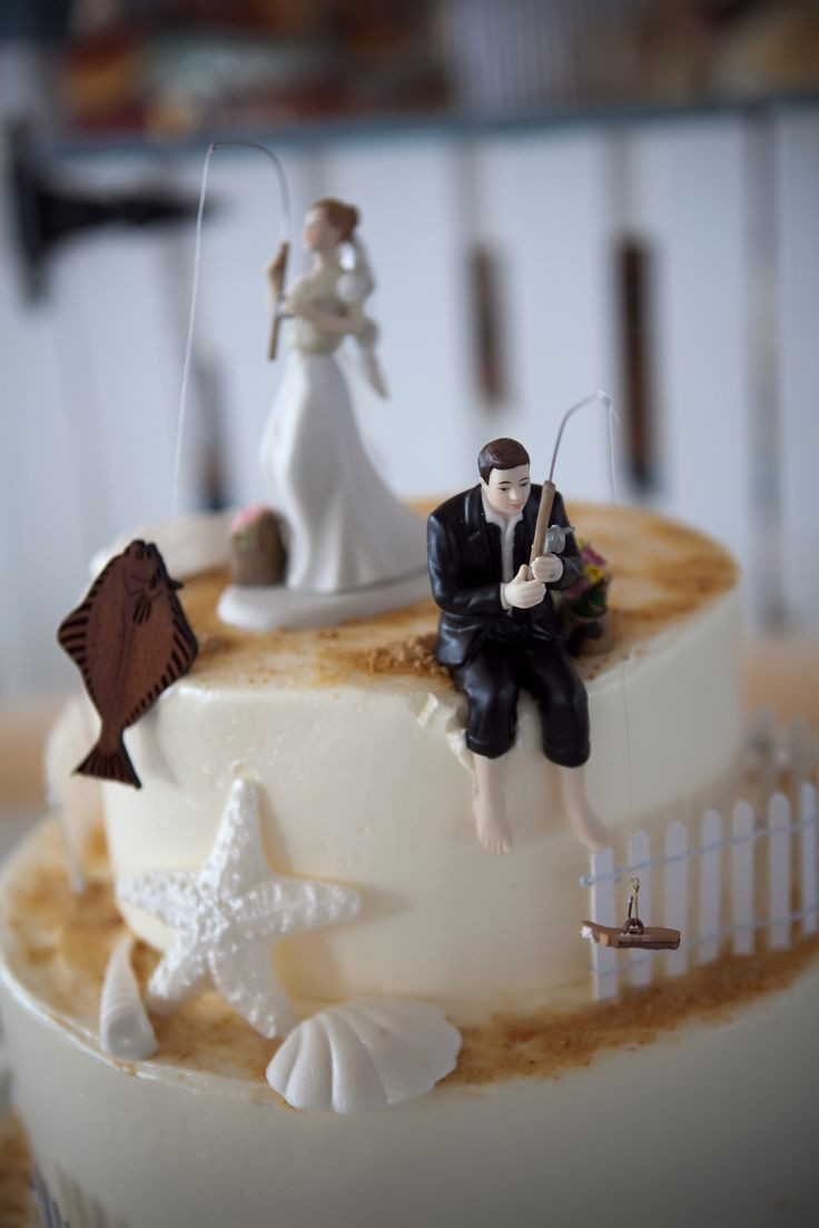 Top Of Wedding Cakes
 10 ways to find best Wedding cake toppers idea in 2017