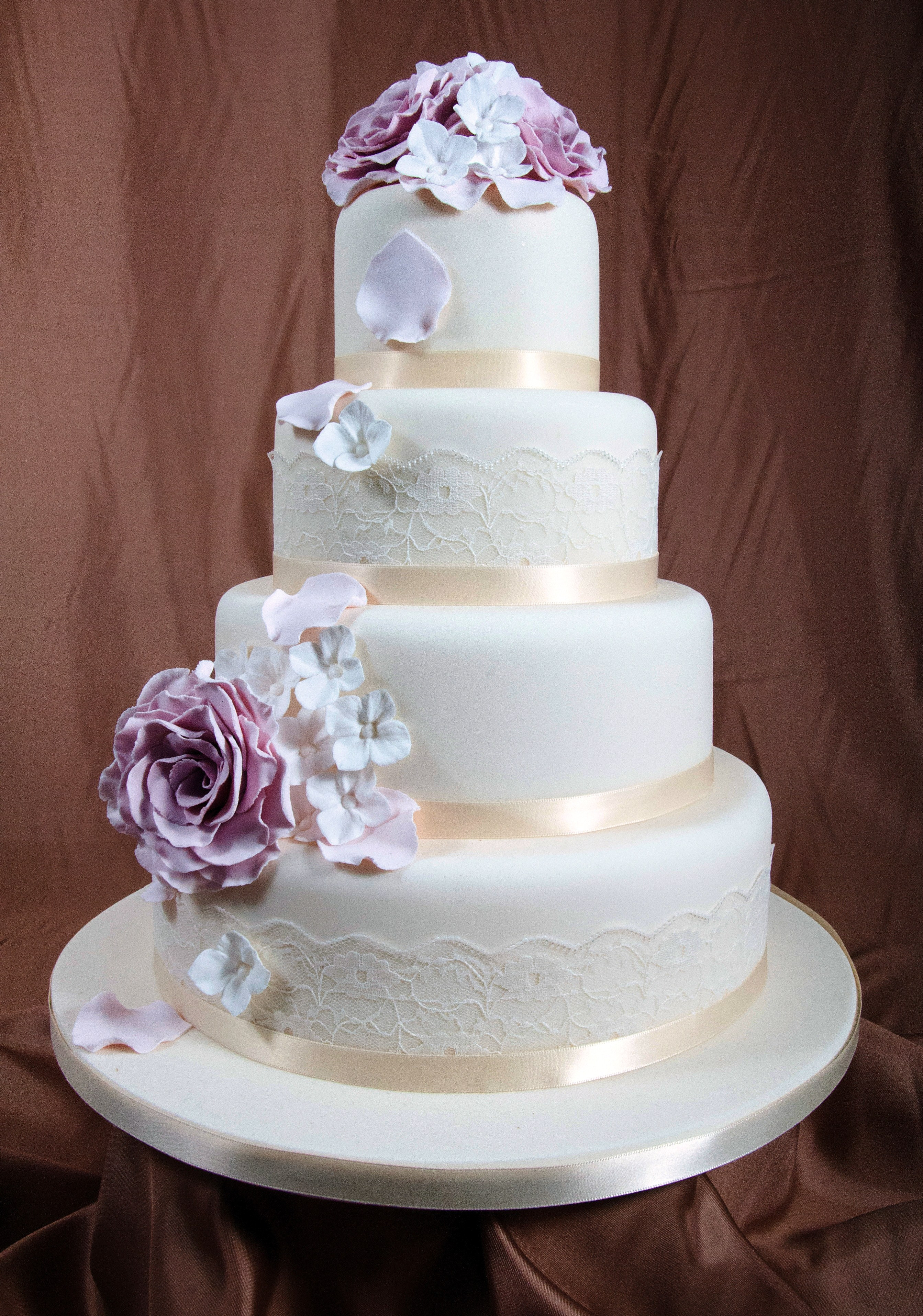 Top Tier Wedding Cakes
 Top tier wedding cake idea in 2017