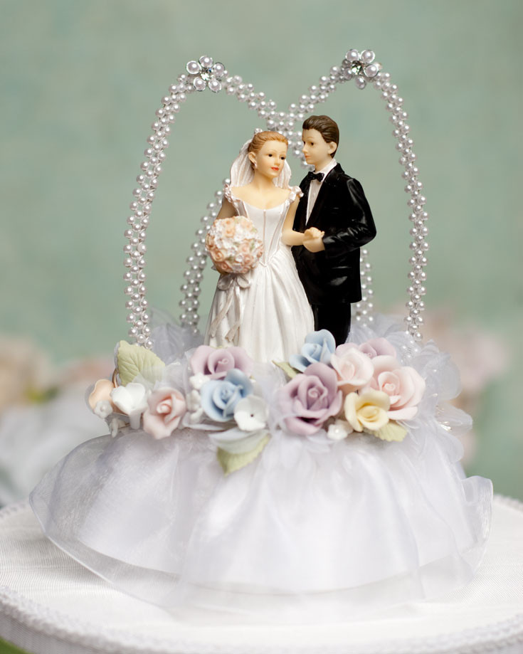 Tops Of Wedding Cakes
 10 Unique Wedding Cake Toppers