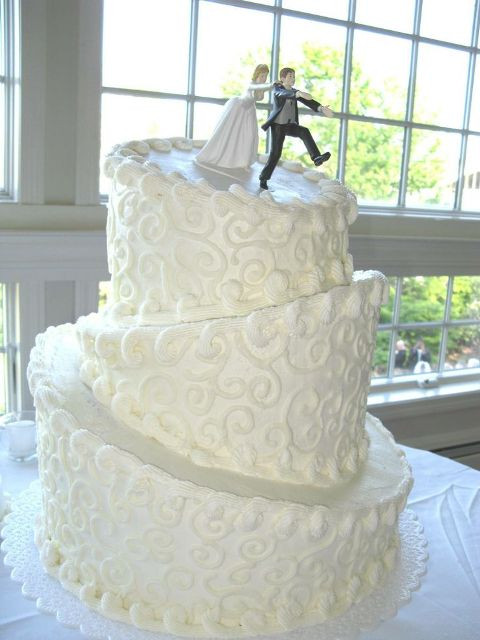 Topsy Turvy Wedding Cakes
 20 Creative Topsy Turvy Wedding Cake Ideas Weddingomania