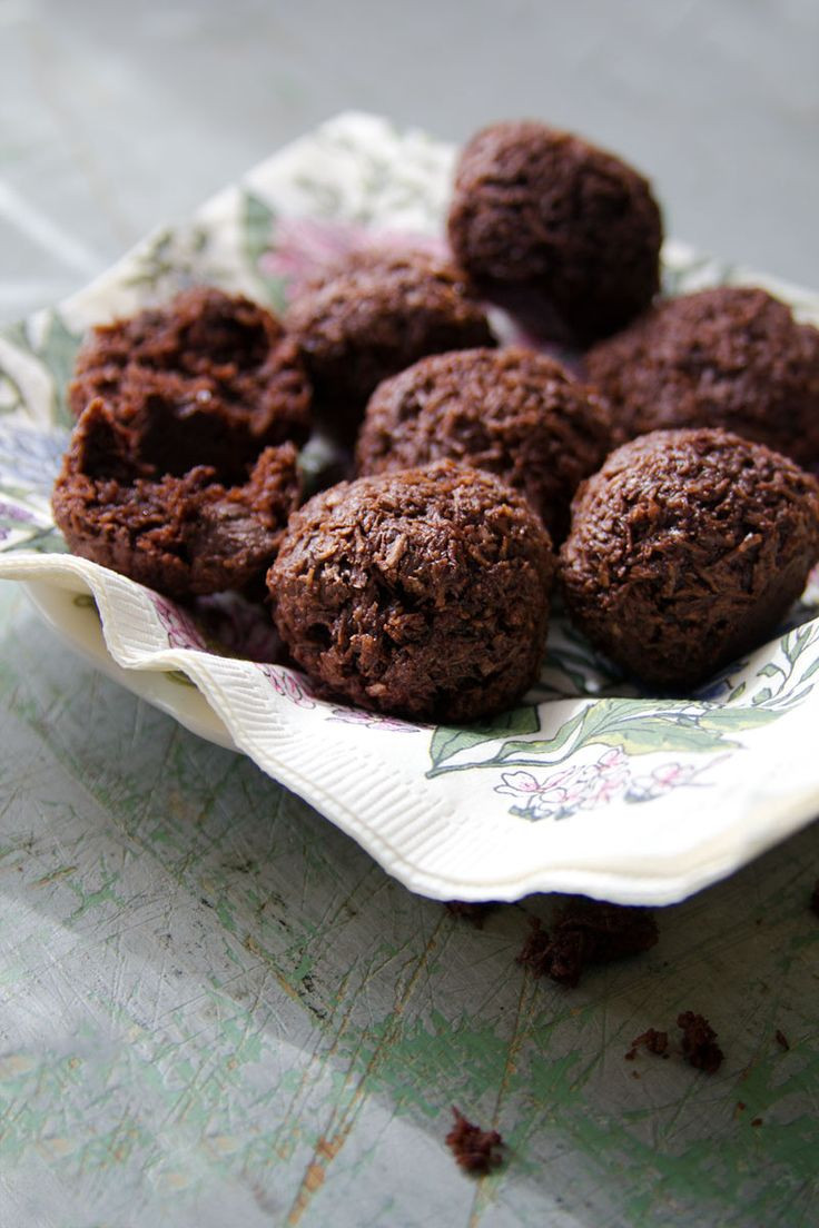 Traditional Passover Desserts
 Double Chocolate Macaroons