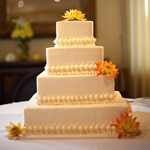 Traditional Wedding Cake Recipe
 Simple Chic Wedding Cakes We Love