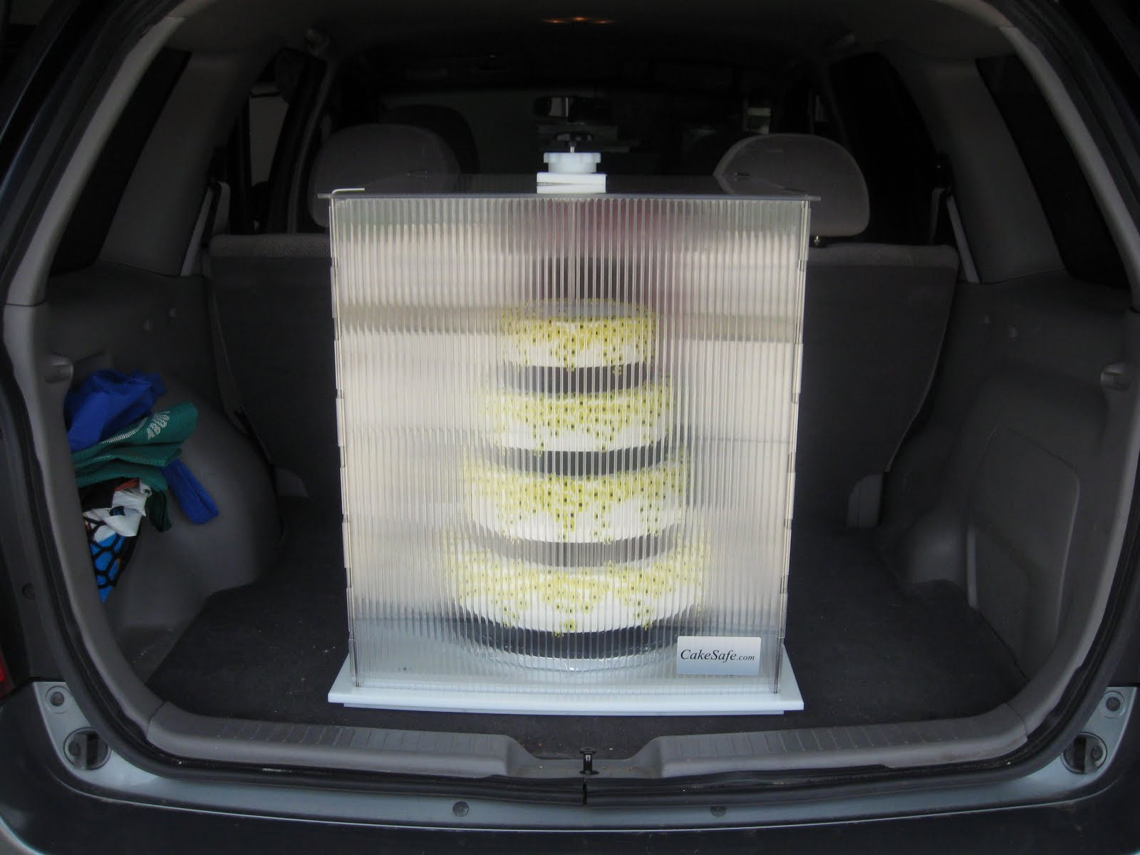 Transporting Wedding Cakes
 ICING ON THE EDGE Wedding transport system