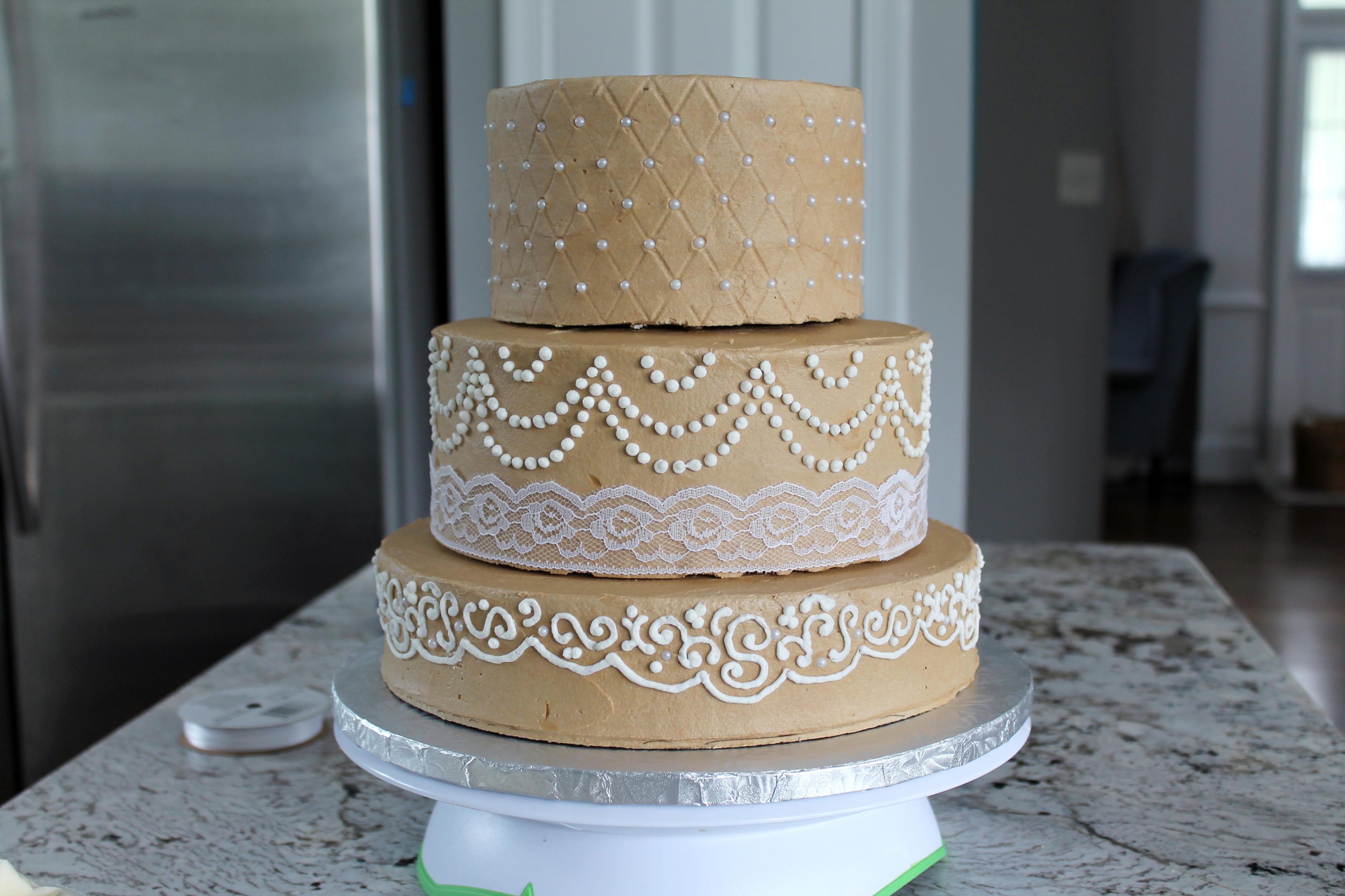 Transporting Wedding Cakes
 How to Transport a Tiered Wedding Cake – Savored Grace