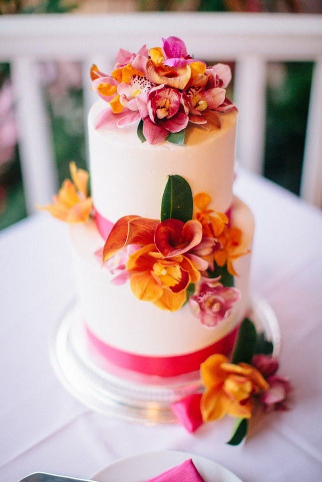 Tropical Wedding Cakes
 17 Tropical Wedding Cakes Perfect for Summer Weddings