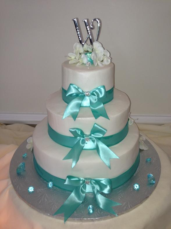 Turquoise And White Wedding Cake
 Turquoise and white wedding cakes idea in 2017