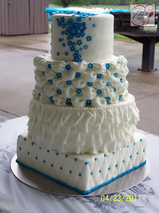 Turquoise And White Wedding Cakes
 Turquoise and white wedding cakes idea in 2017