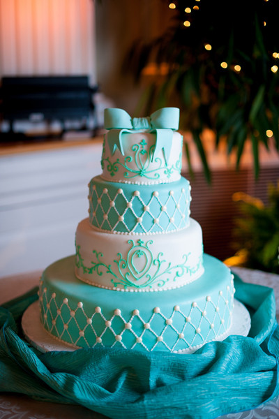 Turquoise Wedding Cakes
 it