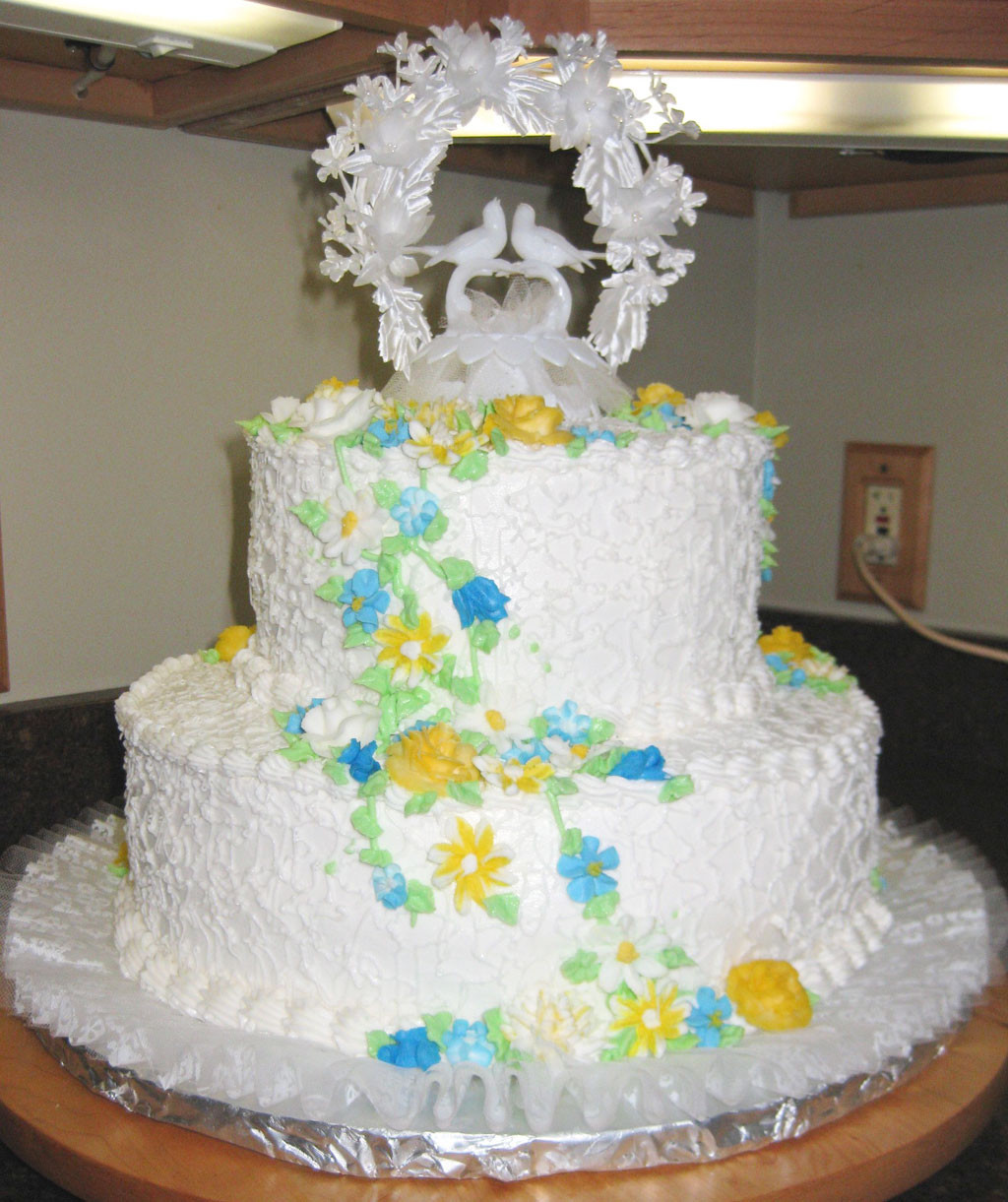 Two Layered Wedding Cakes
 Double Layer Wedding Cake Pic 3 Wedding Cake Cake Ideas