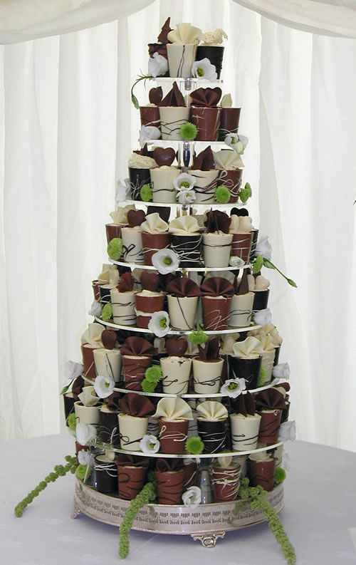 Unusual Wedding Cakes
 Alternative Wedding Cakes 