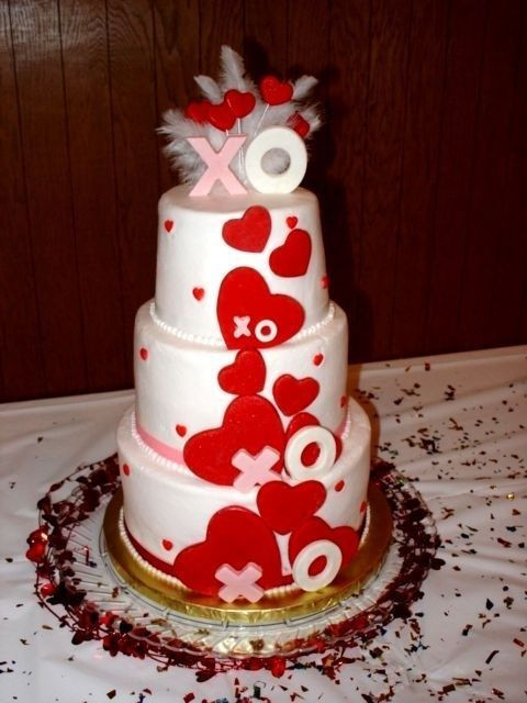 Valentine Day Wedding Cakes
 37 Awesome Valentine’s Day Wedding Cakes