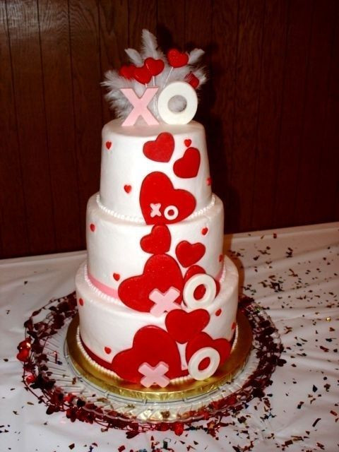 Valentines Day Wedding Cakes
 37 Awesome Valentine’s Day Wedding Cakes