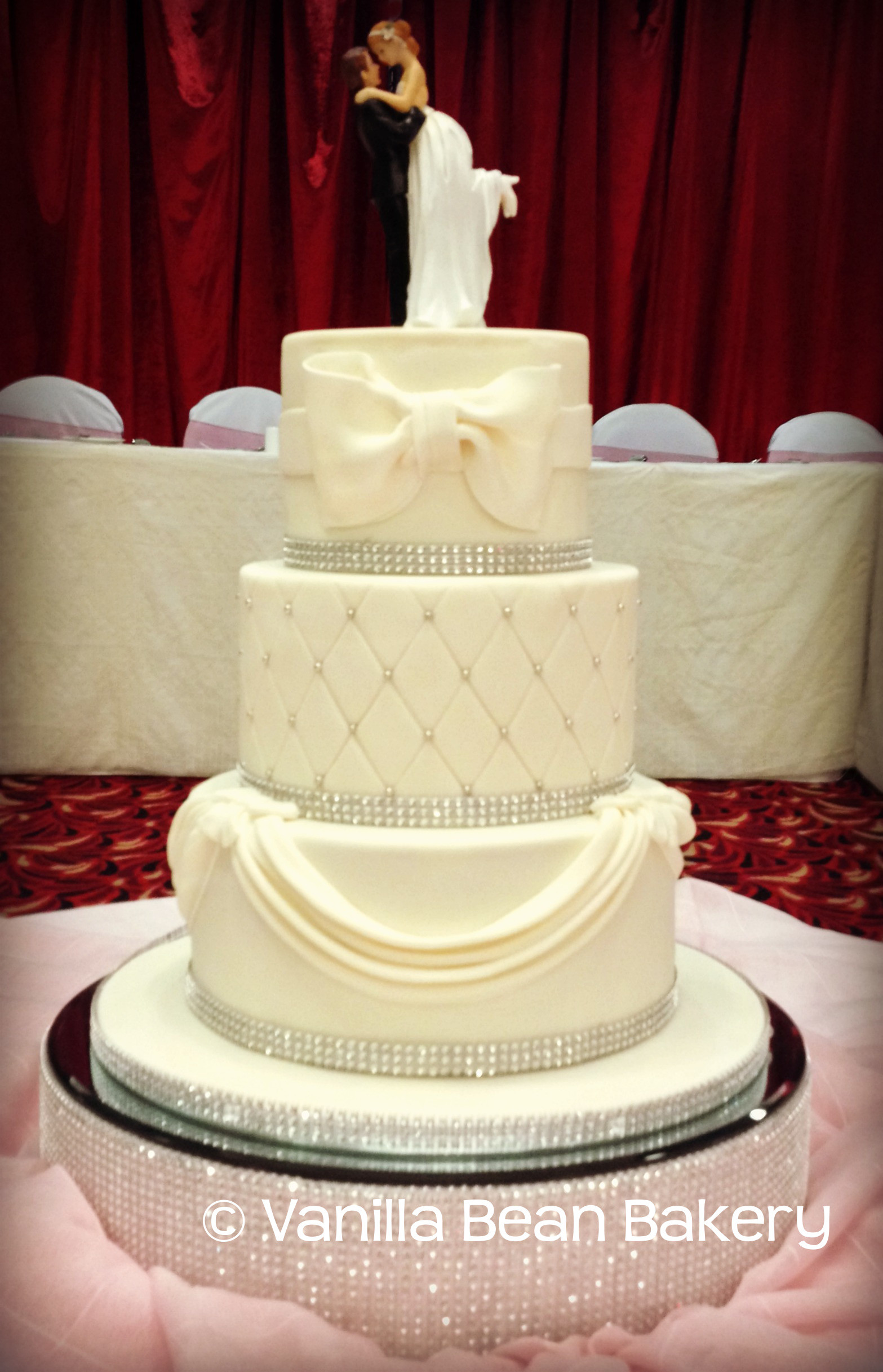 Vanilla Wedding Cakes
 Wedding Cake Gallery