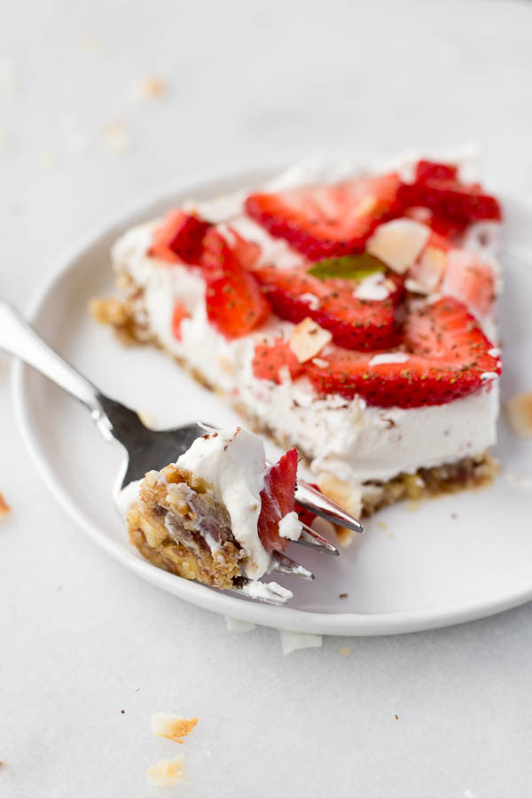 Vegan Summer Desserts
 Strawberry Coconut Cream Pie Vegan Fooduzzi