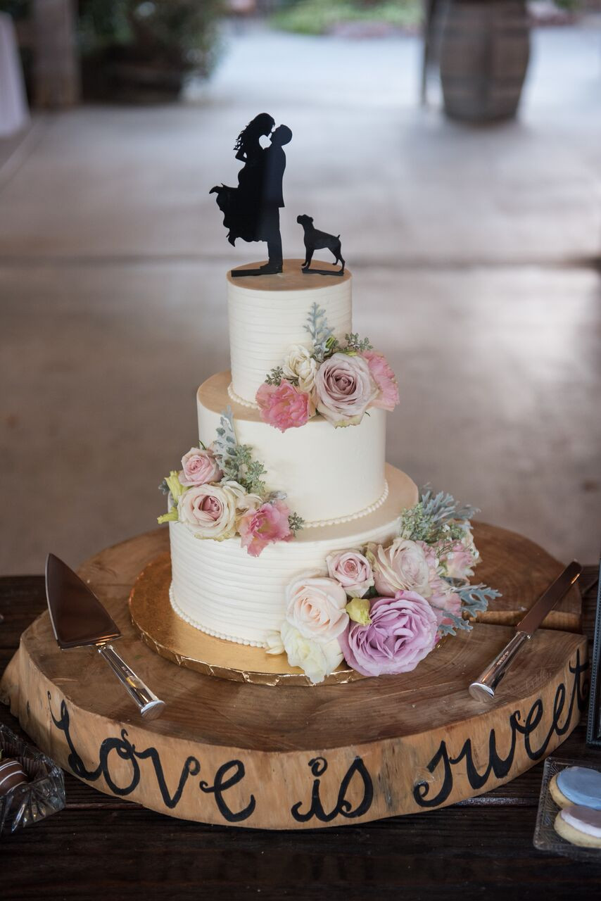 Vegan Wedding Cakes
 Finding Alternatives For a Vegan Wedding