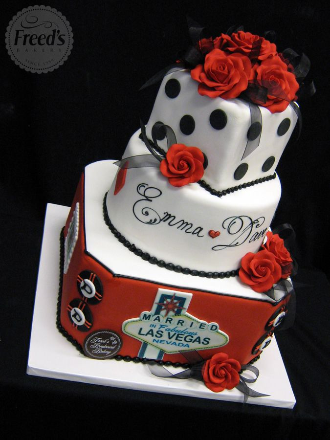 Vegas Wedding Cakes
 Las vegas themed wedding cakes idea in 2017