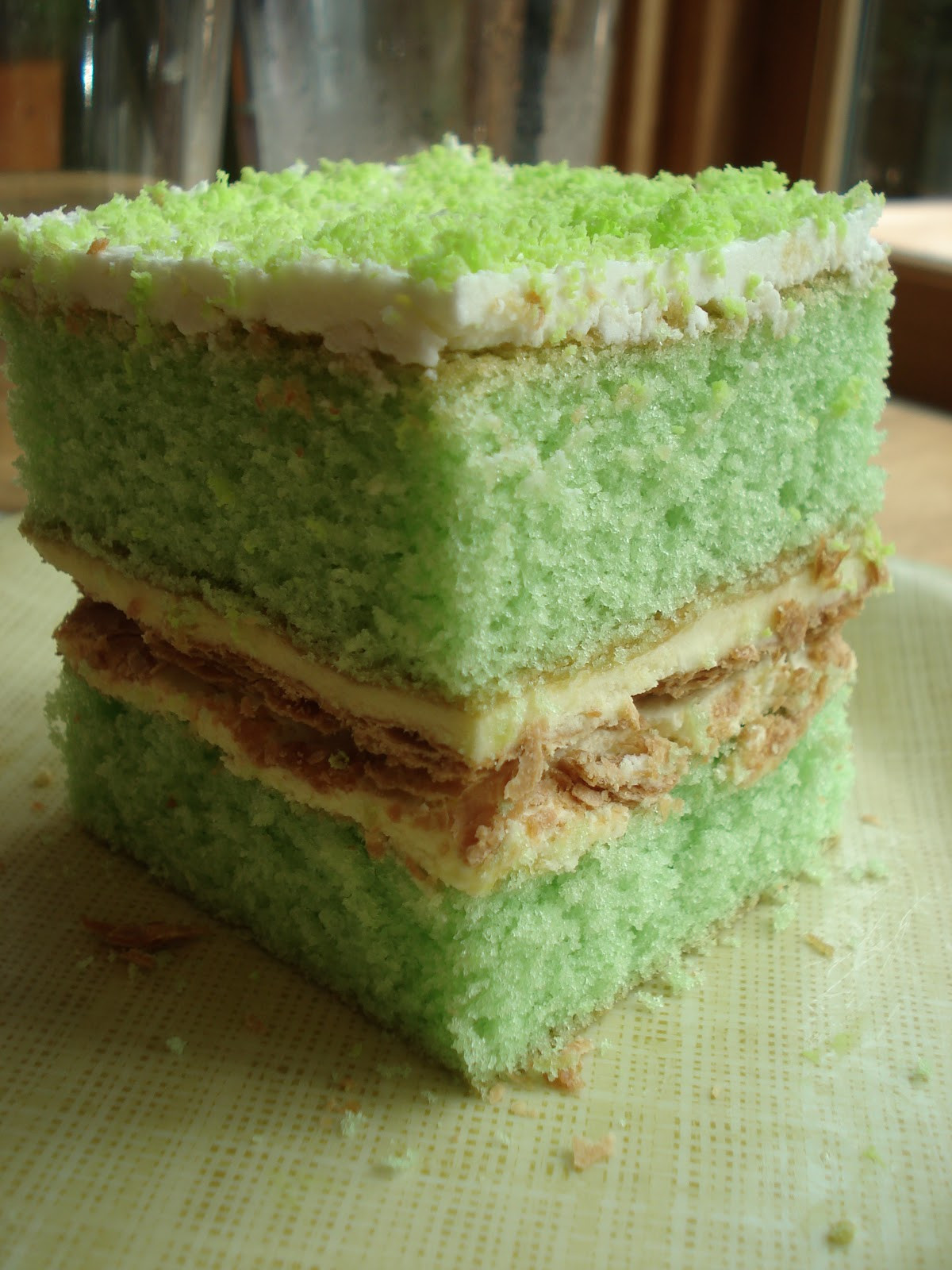 Vietnamese Wedding Cakes
 Sweet Retreat green cake & ham minus the ham