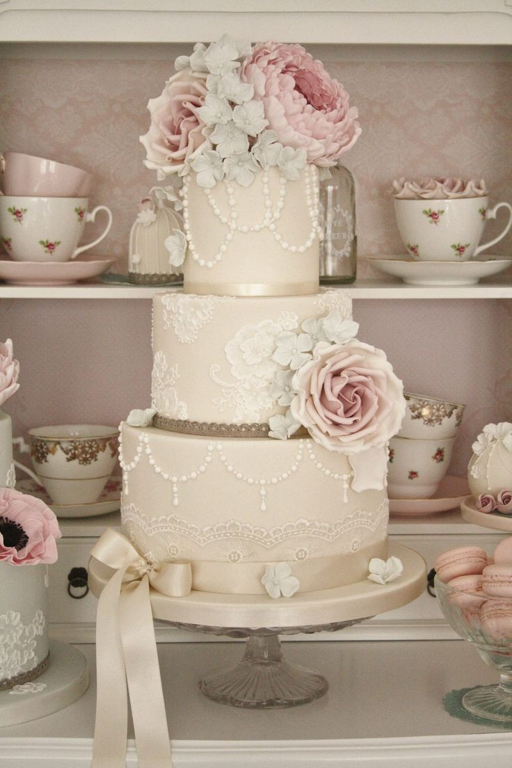 Vintage Wedding Cakes Pictures
 Best 25 Vintage wedding cakes ideas on Pinterest