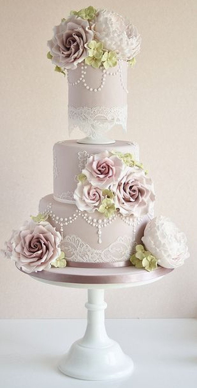 Vintage Wedding Cakes
 2014 Wedding Cake Trends 5 Vintage Wedding Cakes