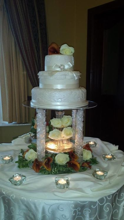 Water Fountain Wedding Cakes
 Four Tier Water Fountain Pillar Cake Stand