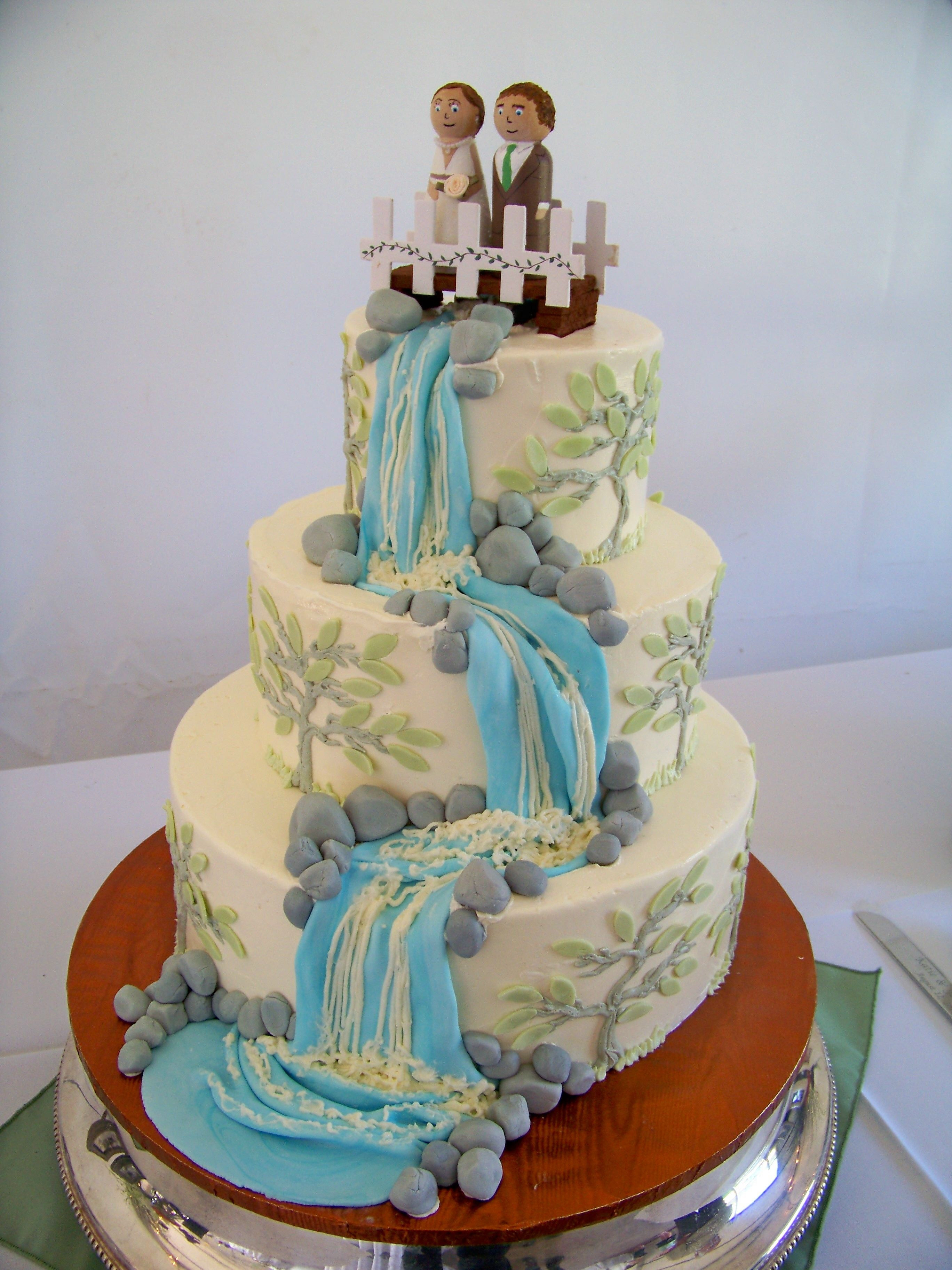 Waterfall Wedding Cakes
 waterfall with rocks wedding cake