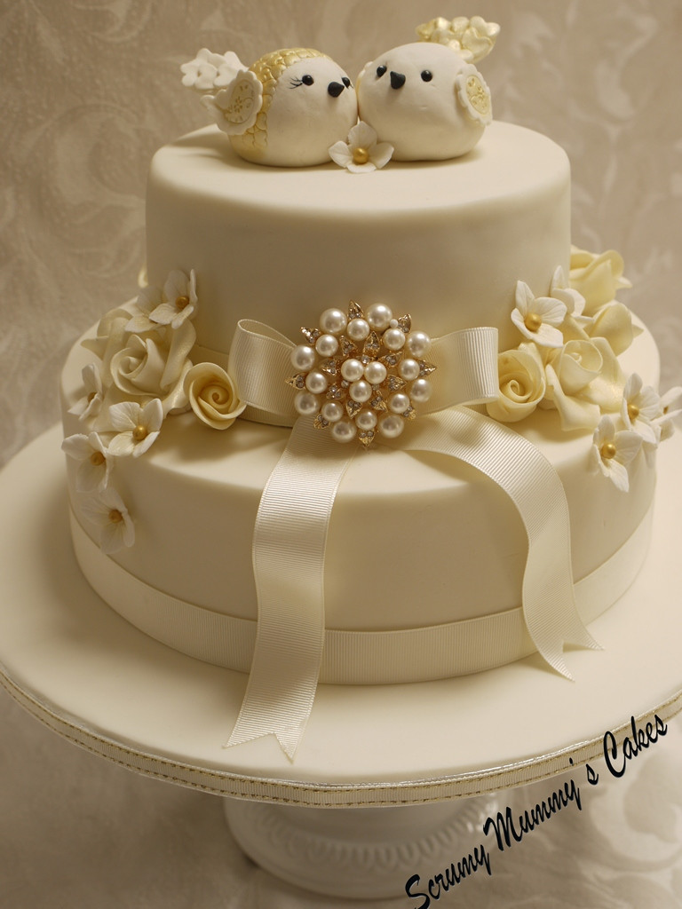 Wedding Anniversary Cakes Pictures
 Scrummy Mummy s Cakes Isobella Golden Wedding Anniversary