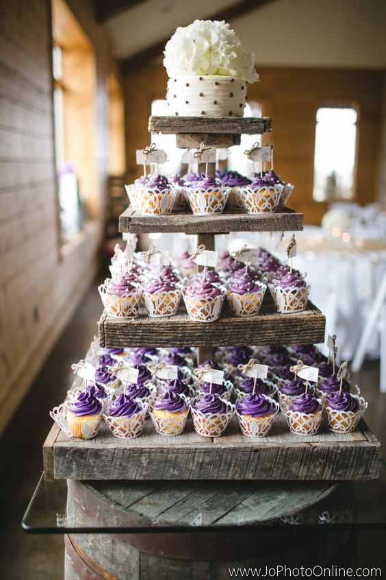 Wedding Cake And Cupcakes Stand
 25 Amazing Rustic Wedding Cupcakes & Stands