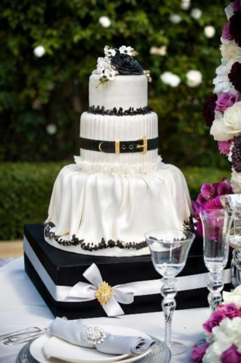 Wedding Cake Black And White
 95 Stunning Black And White Wedding Cakes