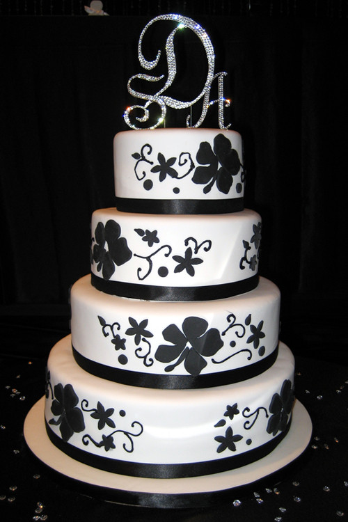 Wedding Cake Black And White
 Amazing Black And White Wedding Cakes [40 Pic] Awesome