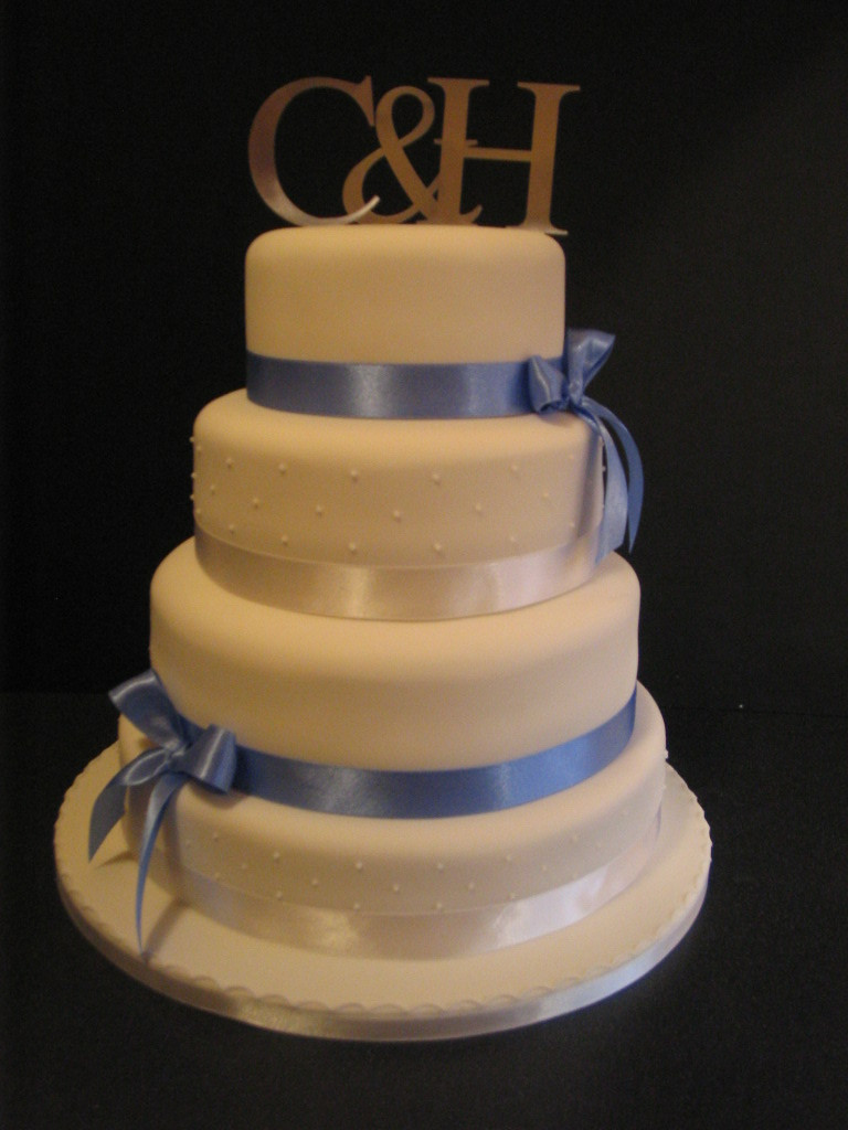 Wedding Cake Blue And White
 White and blue wedding cakes idea in 2017